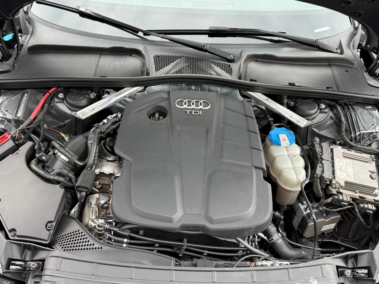 Audi A5 Sline  190 кс Quattro, снимка 11 - Автомобили и джипове - 55878110