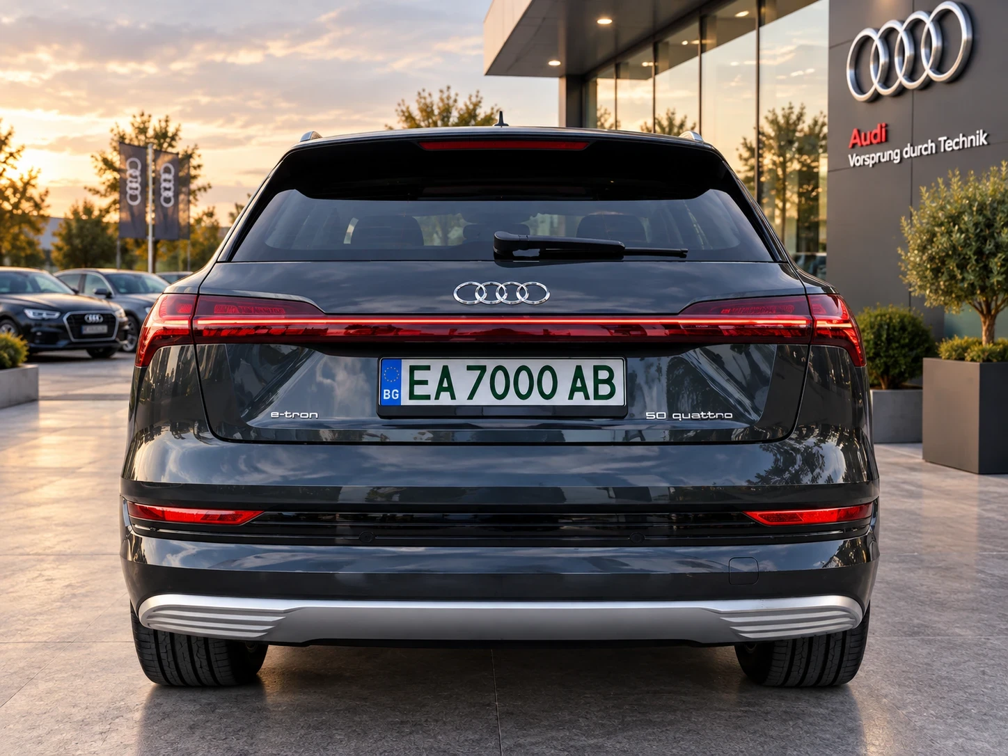Audi E-Tron 4Х4/FULL/ГАРАНЦИЯ , снимка 4 - Автомобили и джипове - 56059172