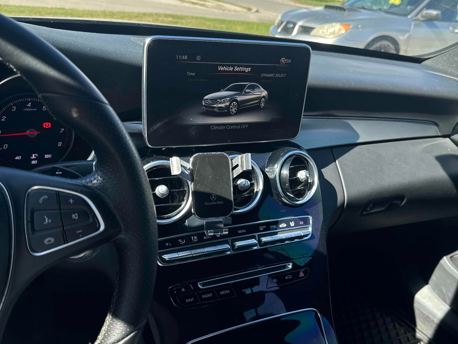 Mercedes-Benz C 300 4MATIC * CARFAX , снимка 8 - Автомобили и джипове - 56266890