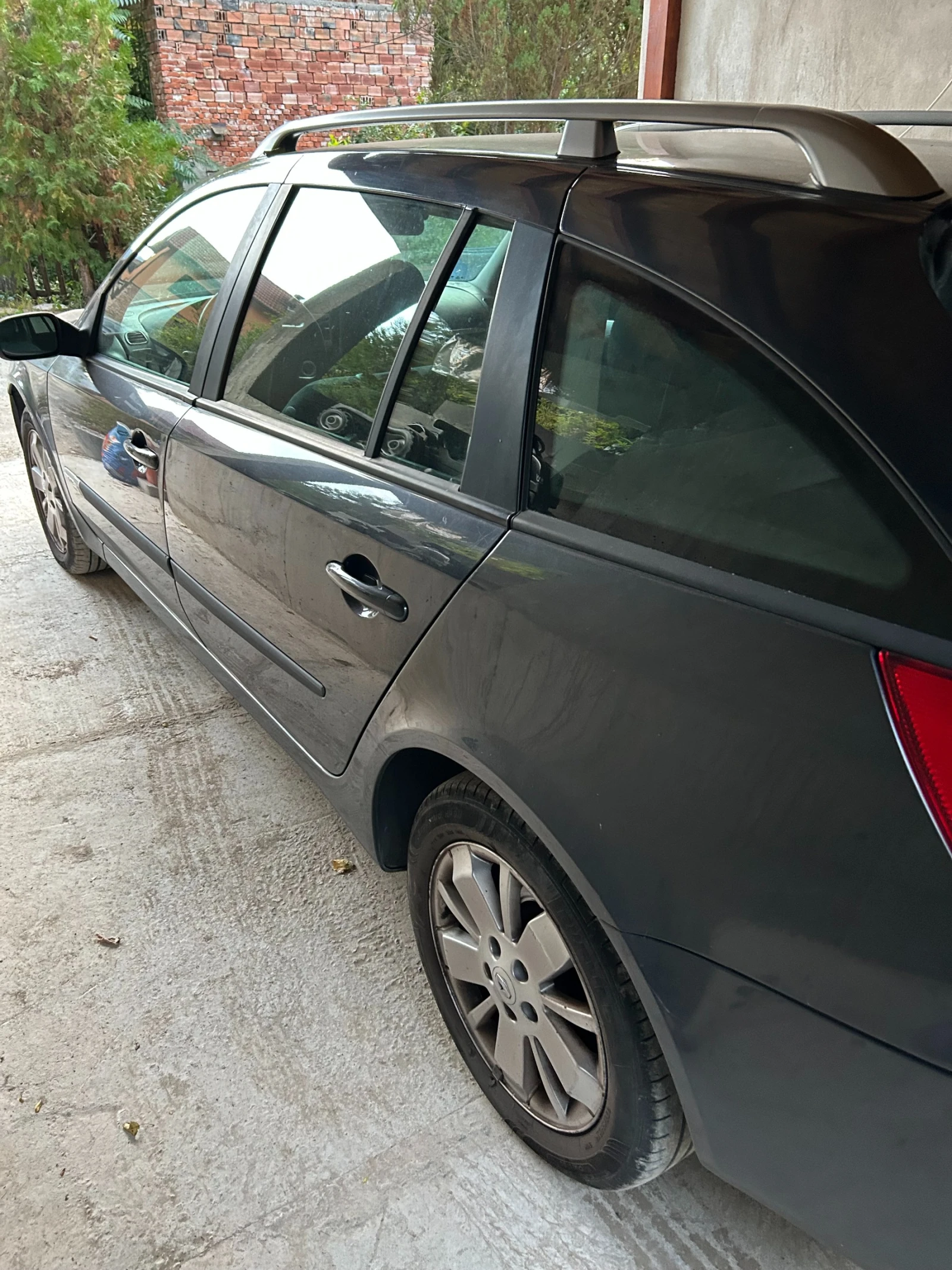 Renault Laguna 2- Phase2, снимка 5 - Автомобили и джипове - 56524817