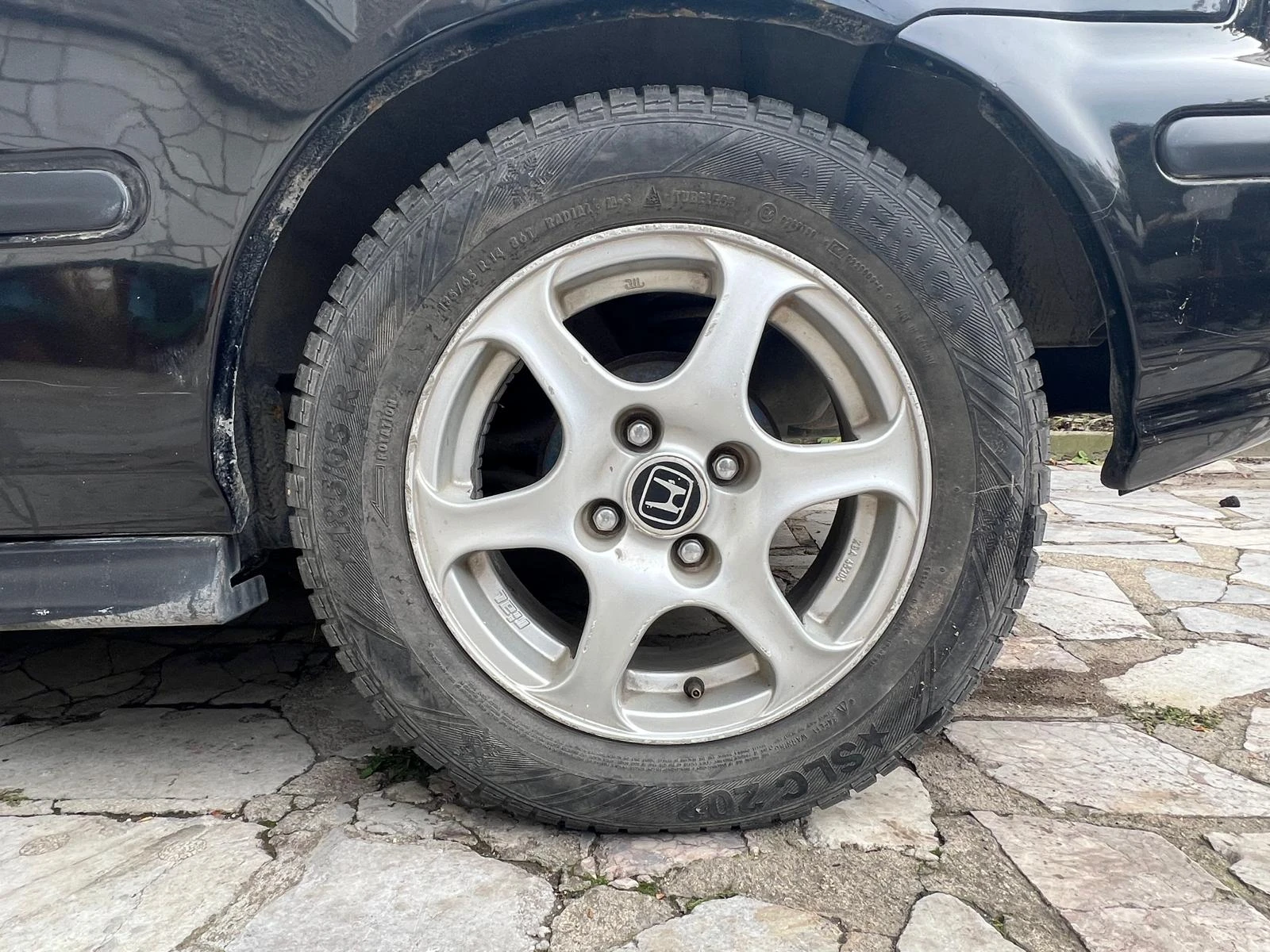 Honda Civic 1.4, снимка 9 - Автомобили и джипове - 56601418