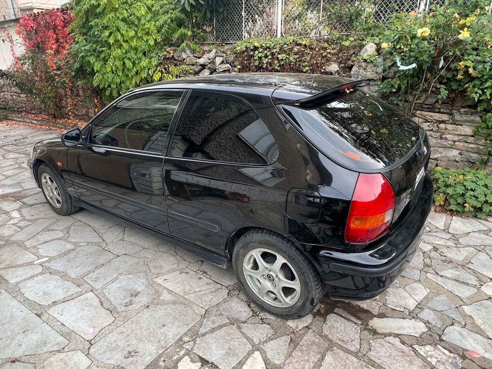 Honda Civic 1.4, снимка 2 - Автомобили и джипове - 56601418