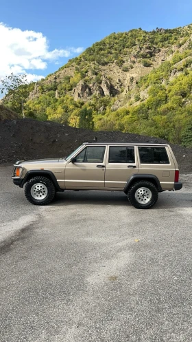 Jeep Cherokee Jeep Cherokee 2.5i с газ, снимка 2