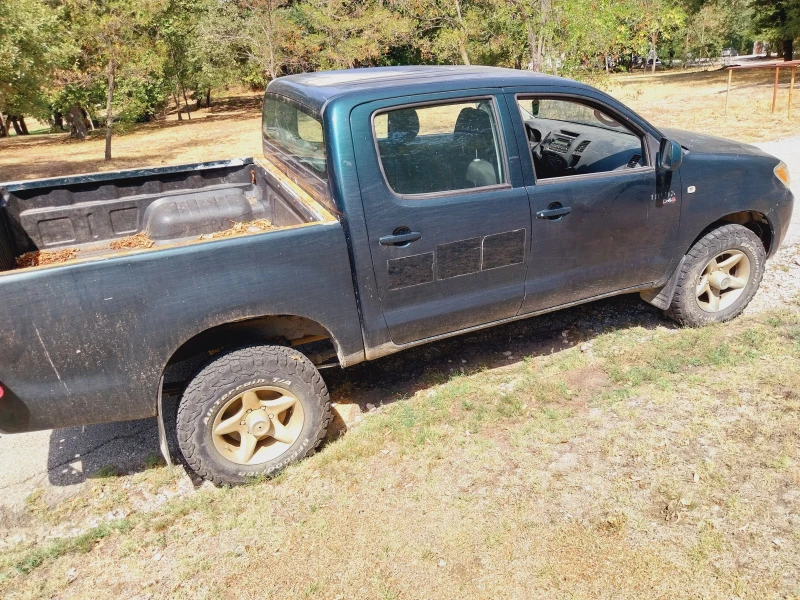 Toyota Hilux, снимка 3 - Автомобили и джипове - 47117765