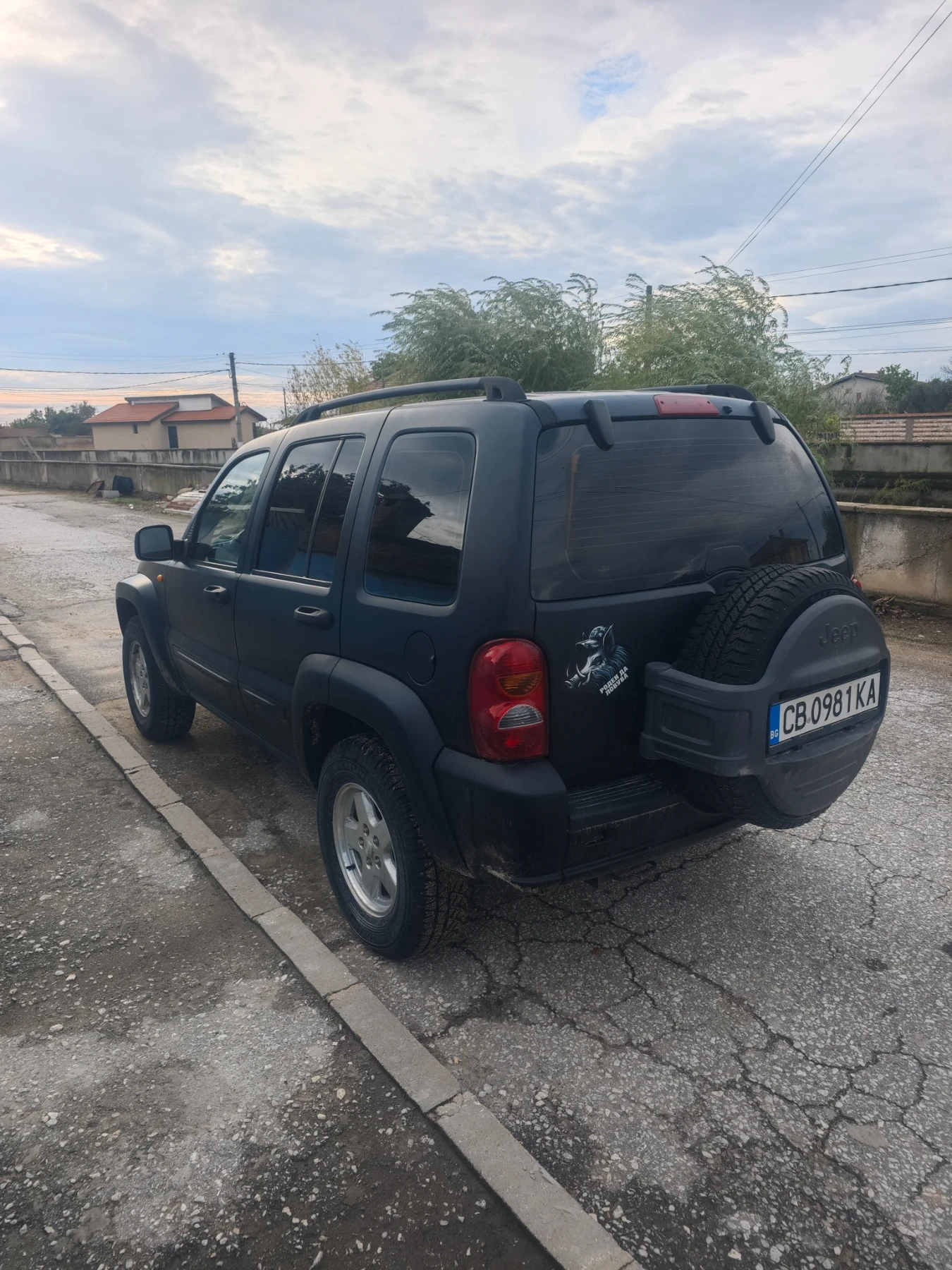 Jeep Cherokee  - изображение 5