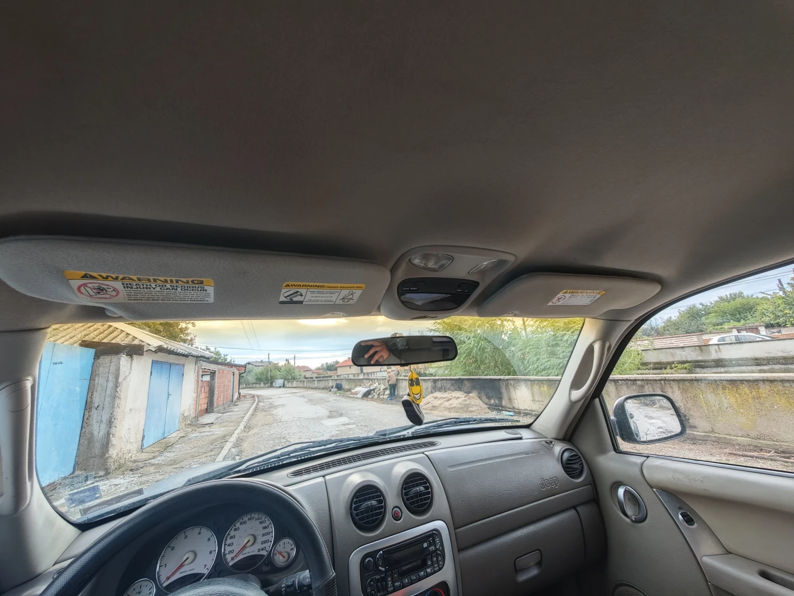 Jeep Cherokee  - изображение 9