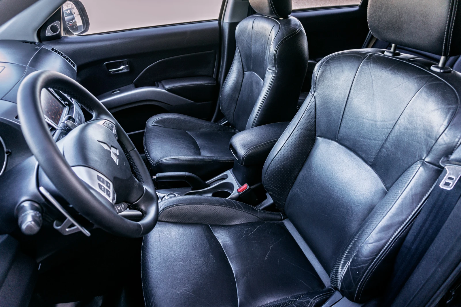 Mitsubishi Outlander 2.4i 170hp 4x4 Executive! С ГАРАНЦИЯ!  - изображение 10