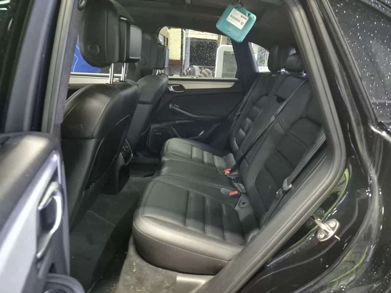 Porsche Macan * TURBO * CARFAX * PANO * KEYLESS, снимка 12 - Автомобили и джипове - 54124338