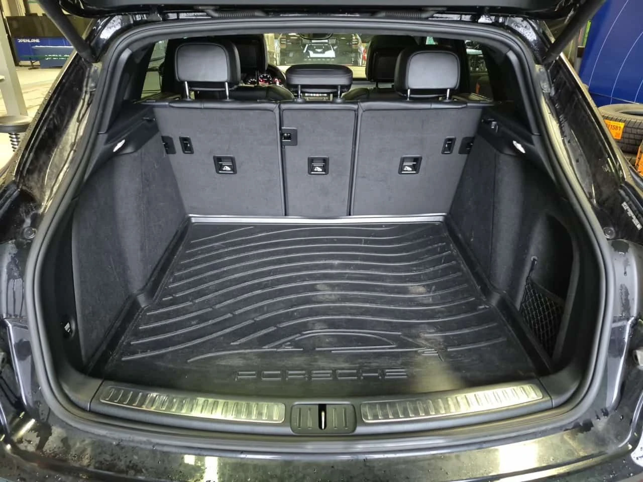 Porsche Macan * TURBO * CARFAX * PANO * KEYLESS, снимка 14 - Автомобили и джипове - 54124338