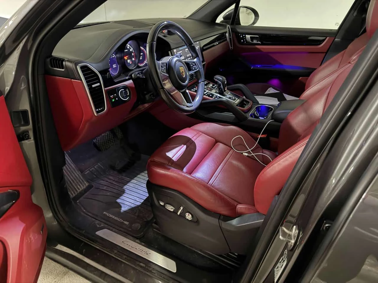 Porsche Cayenne | AWD | CARFAX | 360 | ОБДУХВАНЕ | ПАНОРАМА | , снимка 5 - Автомобили и джипове - 54348491