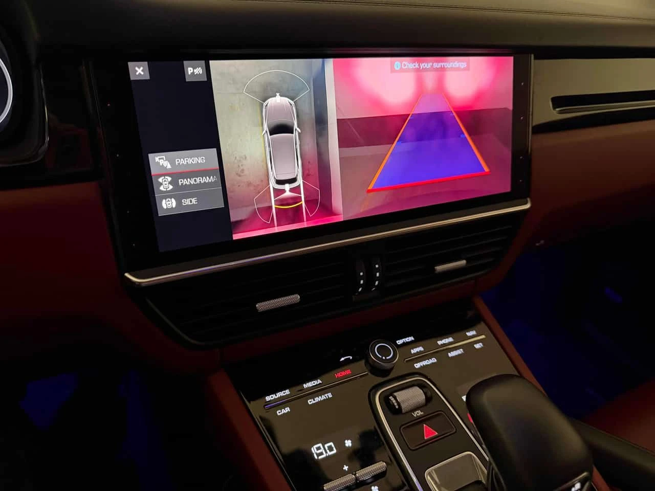 Porsche Cayenne | AWD | CARFAX | 360 | ОБДУХВАНЕ | ПАНОРАМА | , снимка 11 - Автомобили и джипове - 54348491