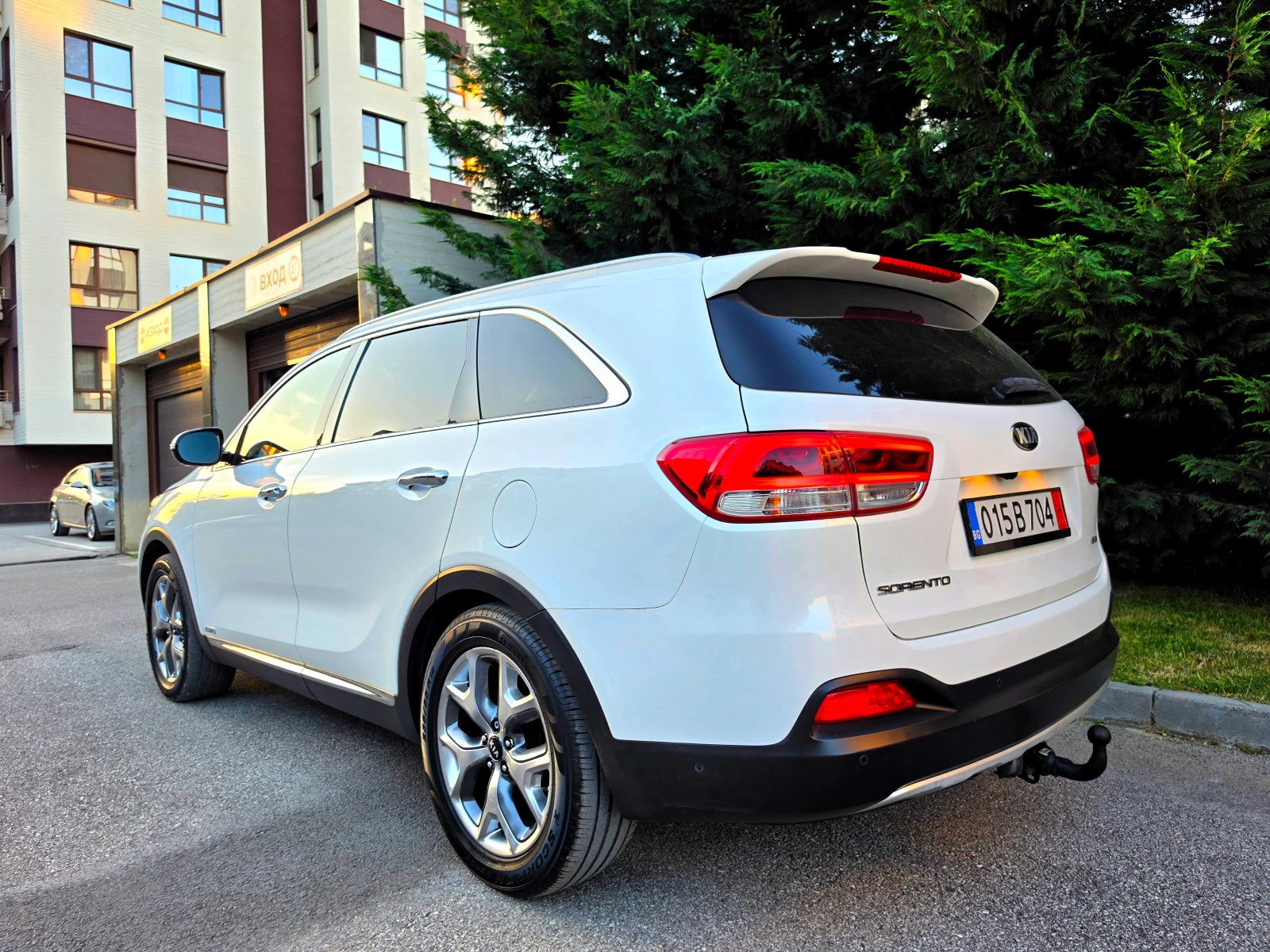 Kia Sorento 2.2-PREMIUM+ 4x4- FULL , снимка 7 - Автомобили и джипове - 54750785