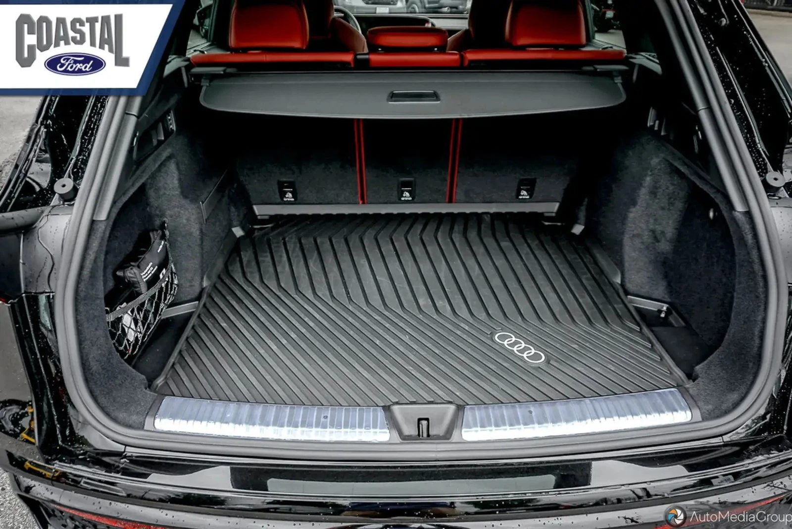 Audi SQ5 TECHNIK ЦЕНА ДО БЪЛГАРИЯ АВТОКРЕДИТ, снимка 16 - Автомобили и джипове - 55451153