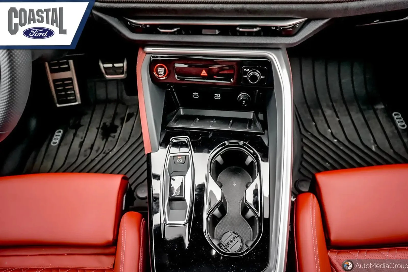 Audi SQ5 TECHNIK ЦЕНА ДО БЪЛГАРИЯ АВТОКРЕДИТ, снимка 13 - Автомобили и джипове - 55451153