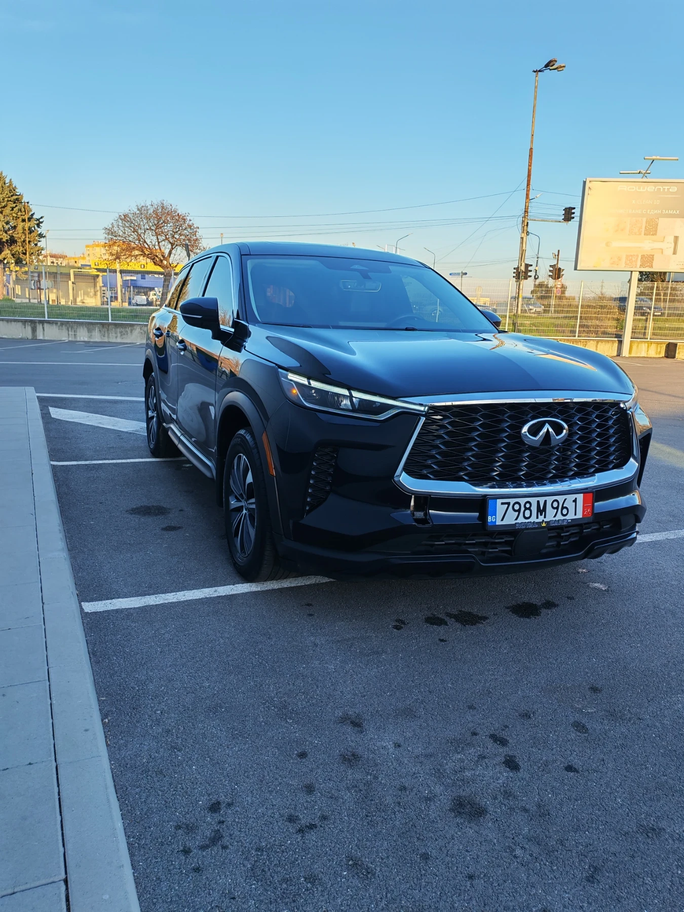 Infiniti QX60 SUV, снимка 2 - Автомобили и джипове - 55533352