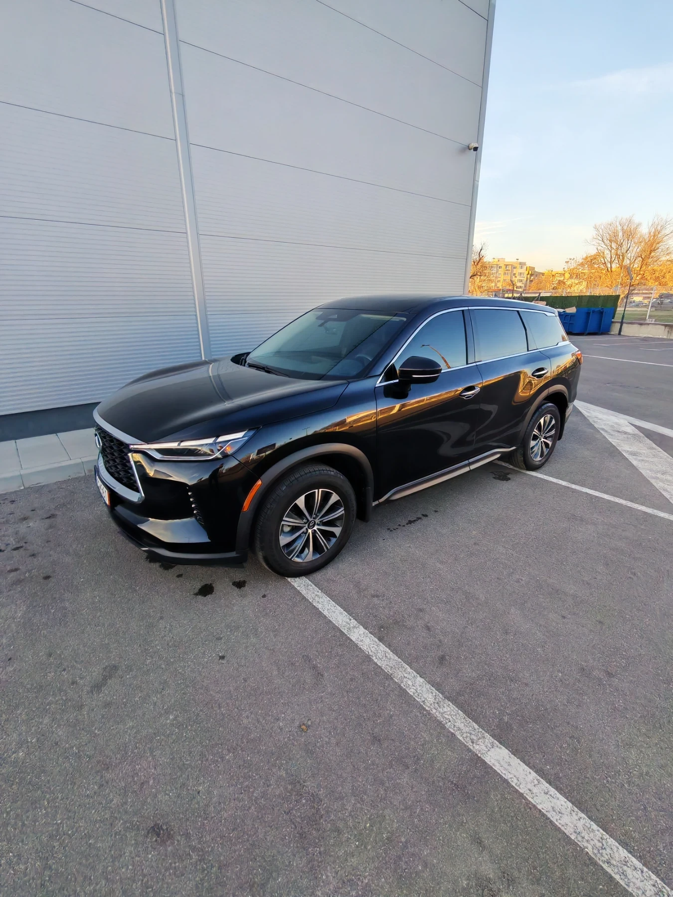 Infiniti QX60 SUV, снимка 7 - Автомобили и джипове - 55533352