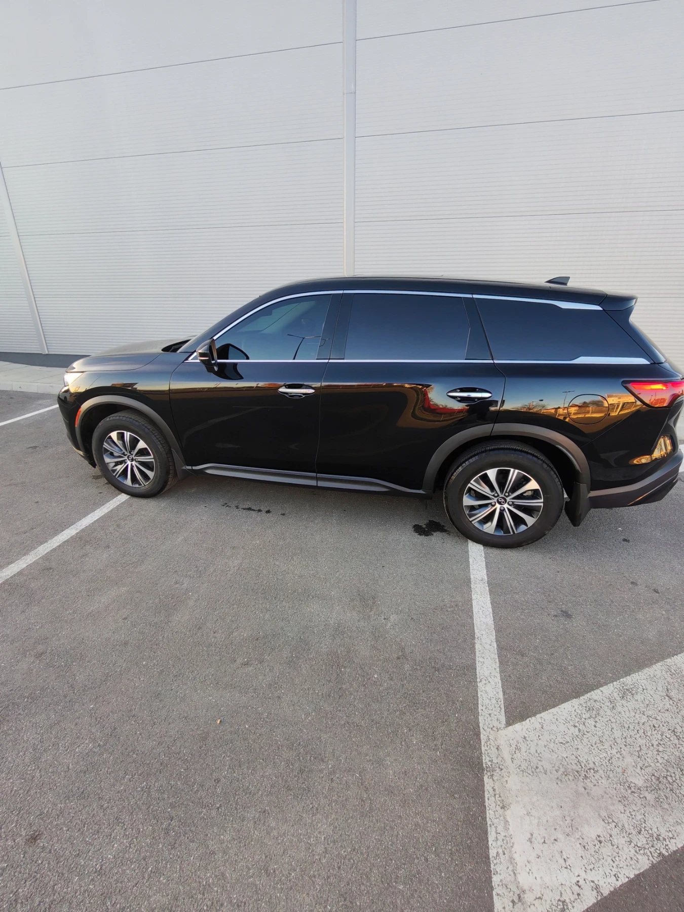 Infiniti QX60 SUV, снимка 6 - Автомобили и джипове - 55533352