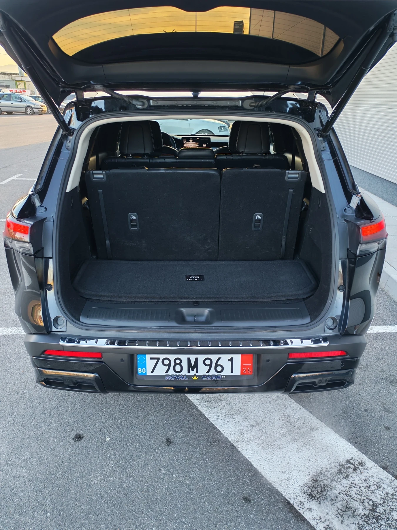 Infiniti QX60 SUV, снимка 15 - Автомобили и джипове - 55533352