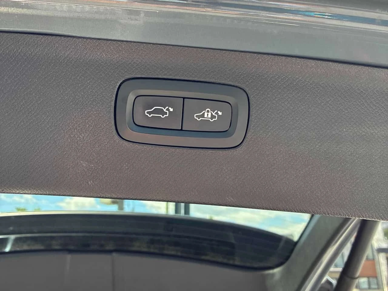 Volvo Xc90  Ultimate Dark Theme / АВТОКРЕДИТ , снимка 13 - Автомобили и джипове - 55627104