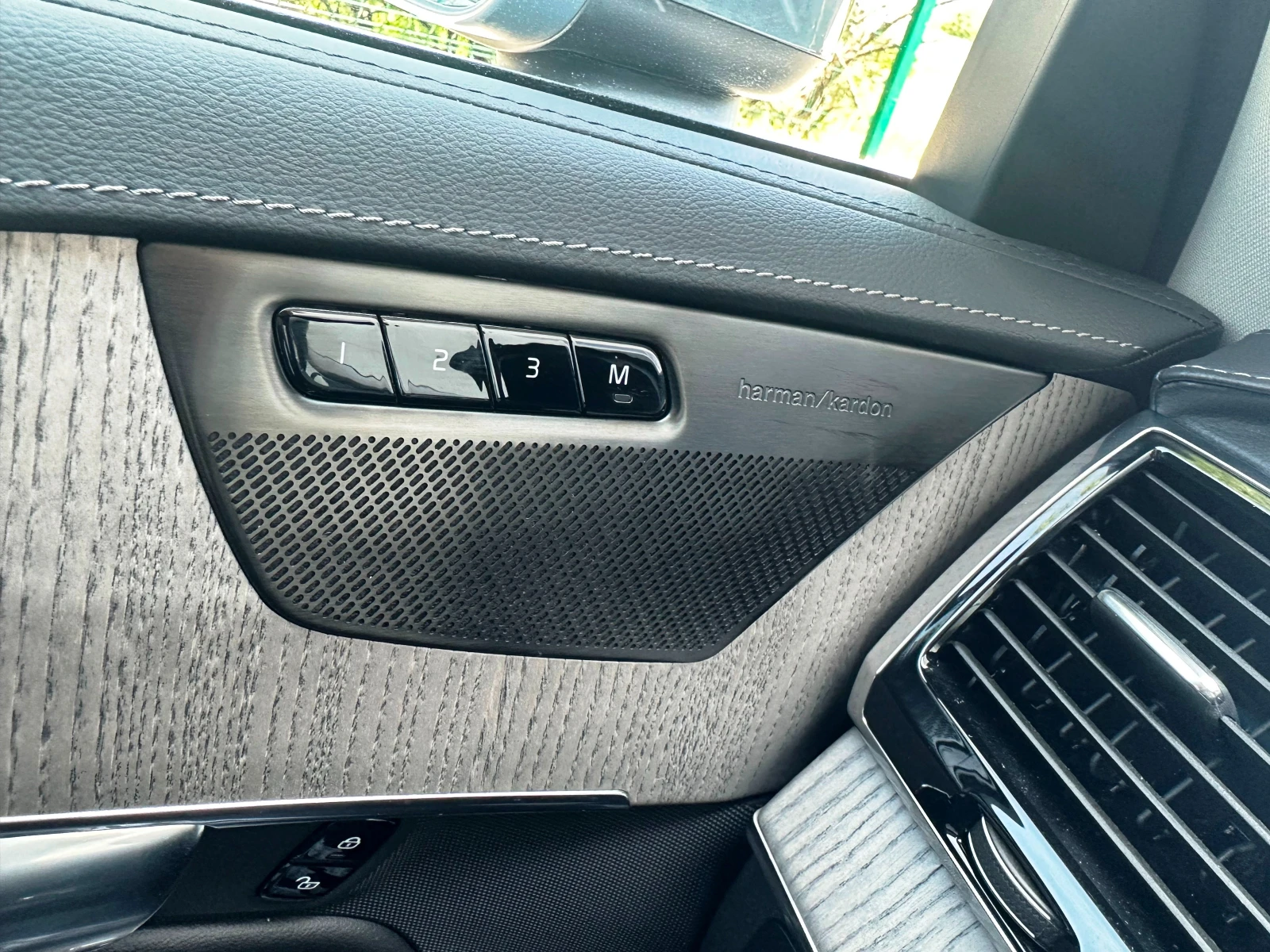 Volvo Xc90 2.0 B5 AWD, снимка 9 - Автомобили и джипове - 55994411