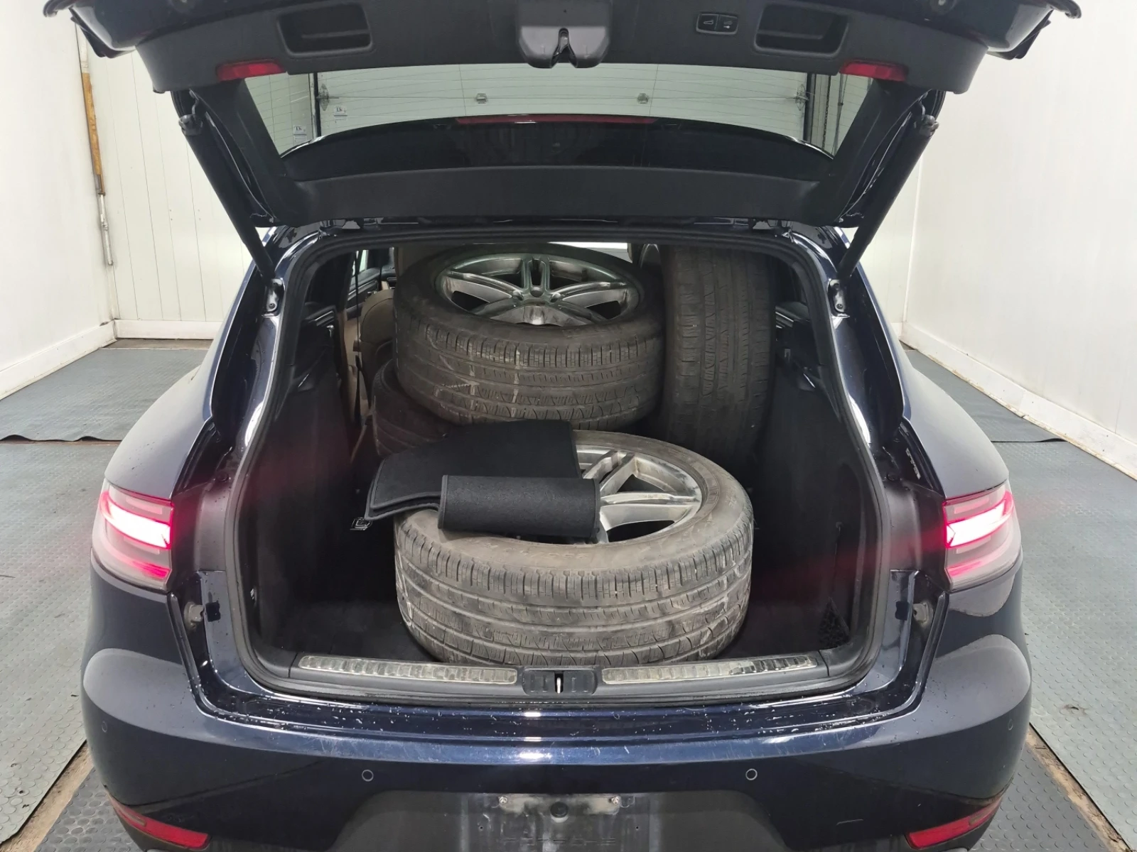 Porsche Macan BOSE* Dynamic Light System) | Mobile.bg � ����������� 10