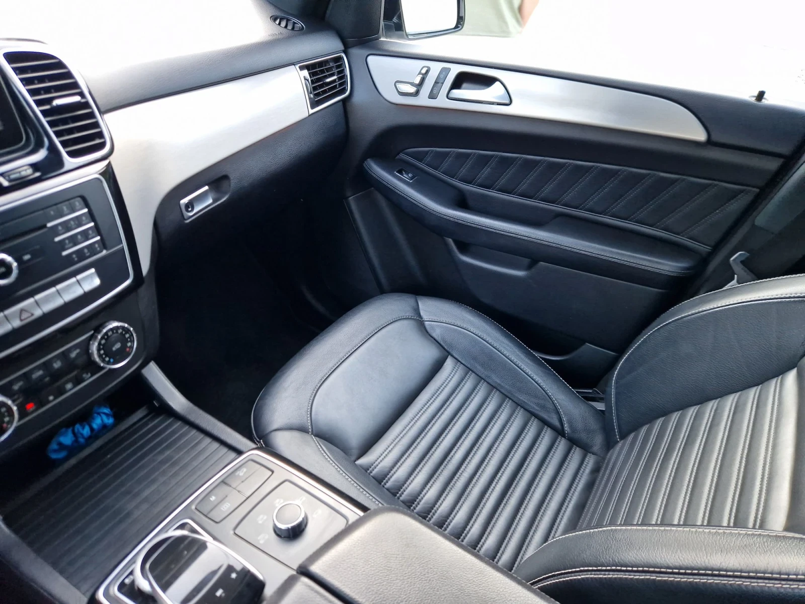 Mercedes-Benz GLE 350, снимка 13 - Автомобили и джипове - 56059365