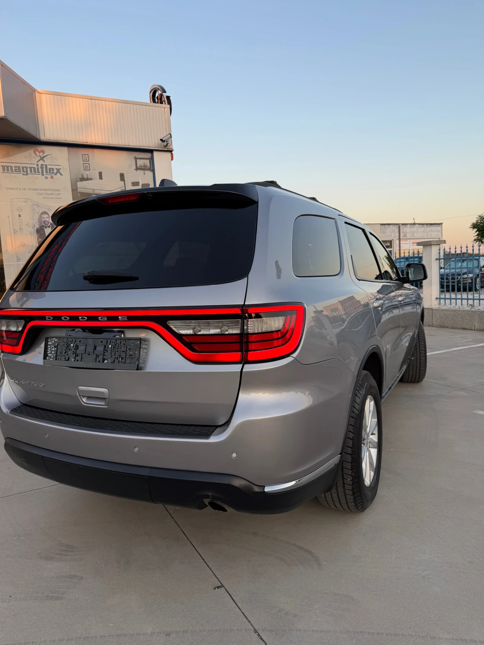 Dodge Durango 3.6 SXT, снимка 7 - Автомобили и джипове - 56295318