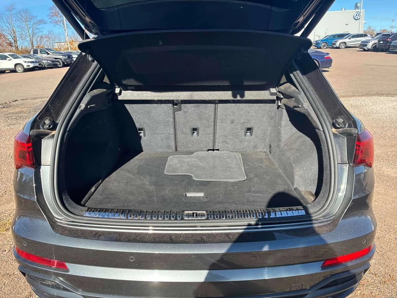 Audi Q3 * Progressiv * CARFAX * АВТОКРЕДИТ* , снимка 16 - Автомобили и джипове - 56728509