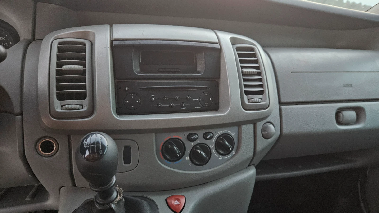Renault Trafic 2.0 DTCI | Mobile.bg � ����������� 12