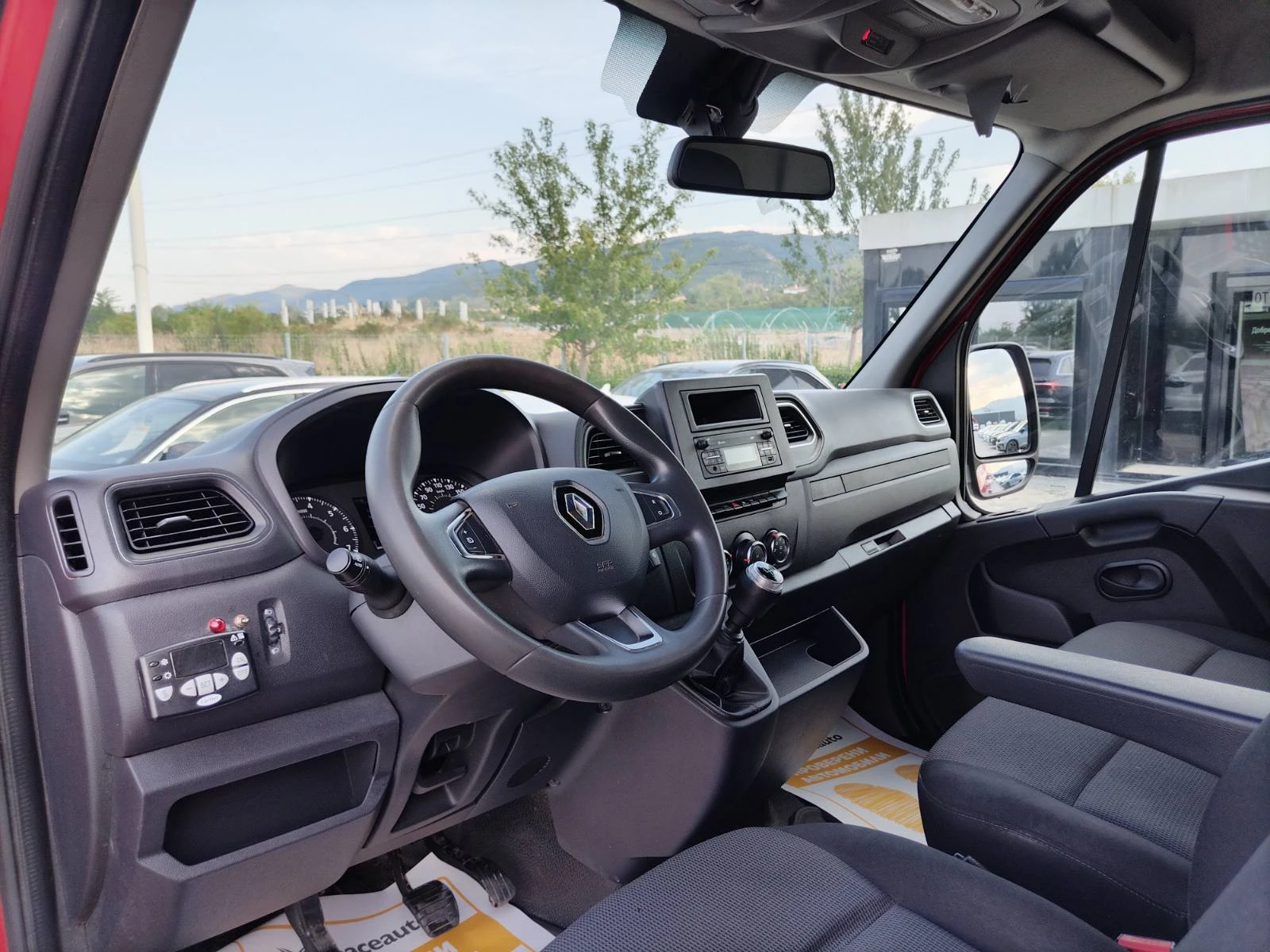 Renault Master 2.3dCi/136к.с./L2H2/ХЛАДИЛЕН, снимка 9 - Бусове и автобуси - 56039134
