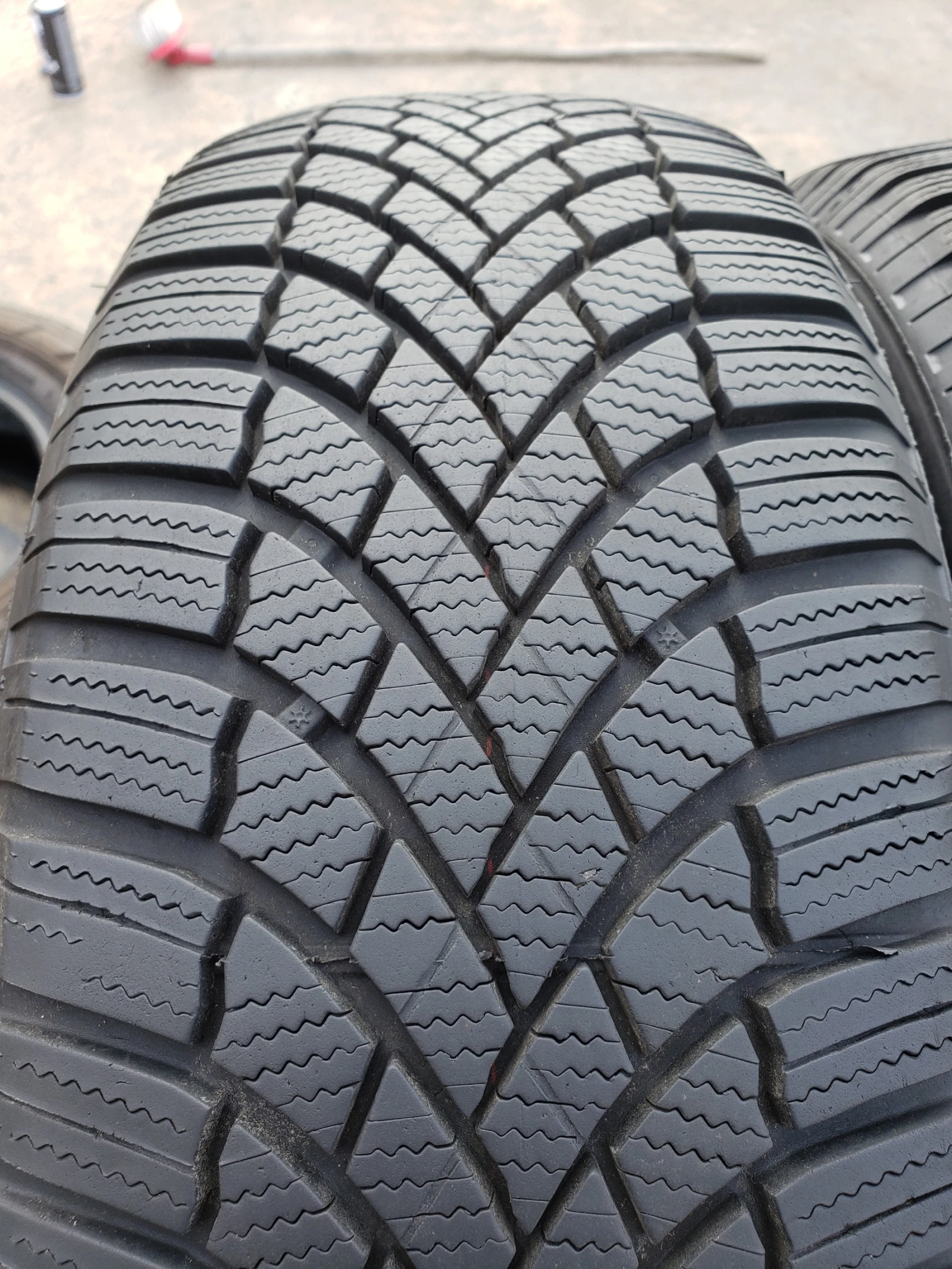 Гуми Зимни 205/60R16