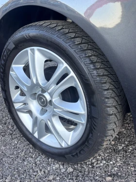 Opel Corsa 1.2 Газ + Бензин, снимка 5