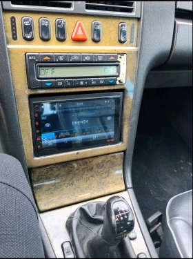 Mercedes-Benz E 200, снимка 3