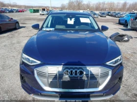 Audi E-Tron Premium Quattro, снимка 12