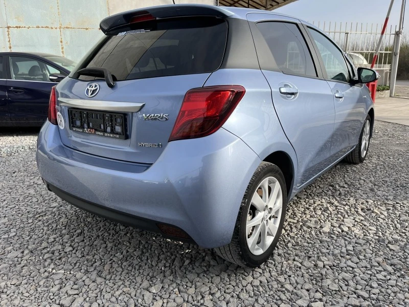 Toyota Yaris, снимка 4 - Автомобили и джипове - 47386470