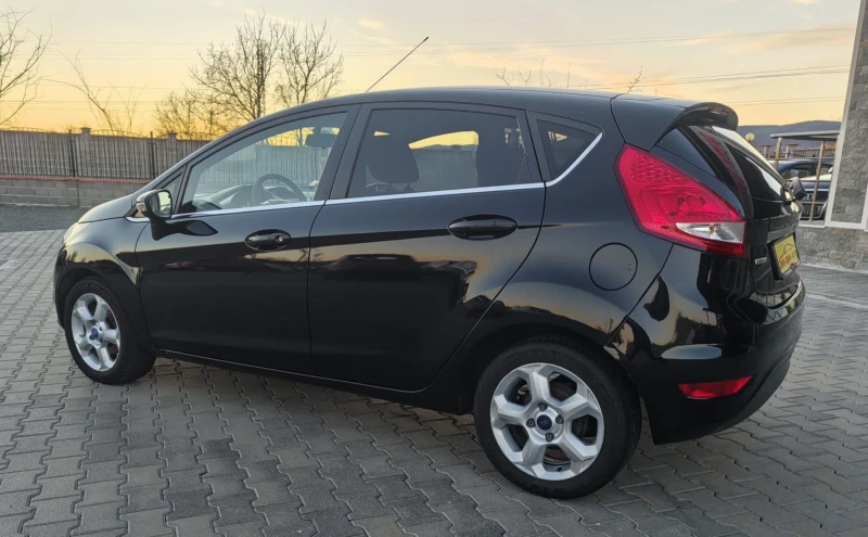 Ford Fiesta 1.4TDCI, снимка 6 - Автомобили и джипове - 49394777