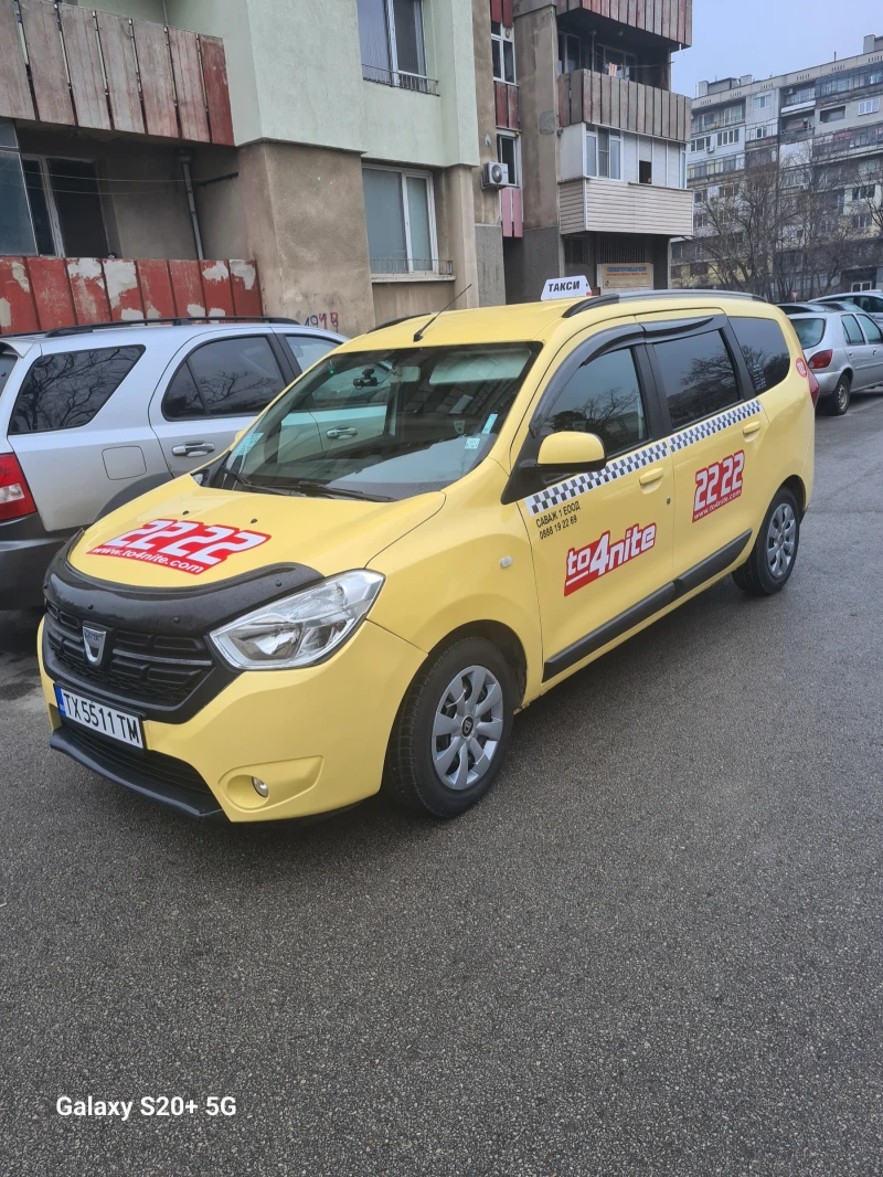 Dacia Lodgy 1.6i, снимка 2 - Автомобили и джипове - 49530630