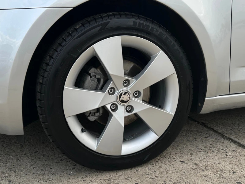 Skoda Octavia TDI/ELEGANCE/EURO5B, снимка 16 - Автомобили и джипове - 50234802