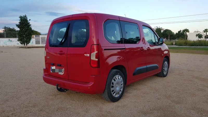 Opel Combo Life, снимка 6 - Автомобили и джипове - 52112153