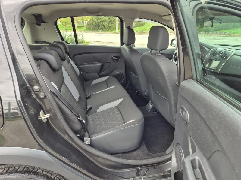 Dacia Sandero 0.9i Stepway, снимка 10 - Автомобили и джипове - 52376392