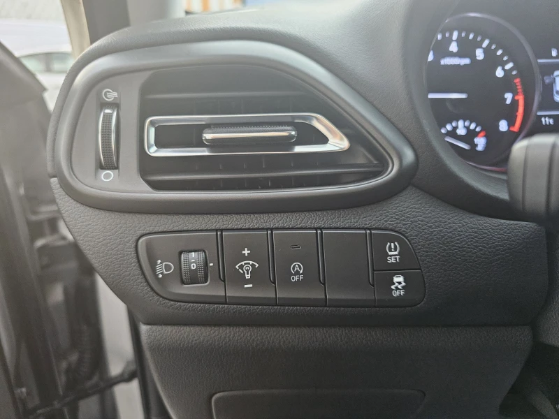 Hyundai I30 1.0 TCe 120, снимка 11 - Автомобили и джипове - 52552038