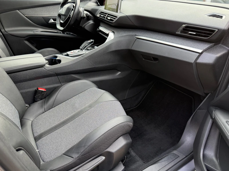 Peugeot 3008 1.5HDI Allure, снимка 9 - Автомобили и джипове - 52707682