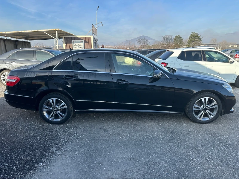 Mercedes-Benz E 200 AVANTGARDE* 184к.с* ПАНОРАМА* НАВИ, снимка 4 - Автомобили и джипове - 52825026