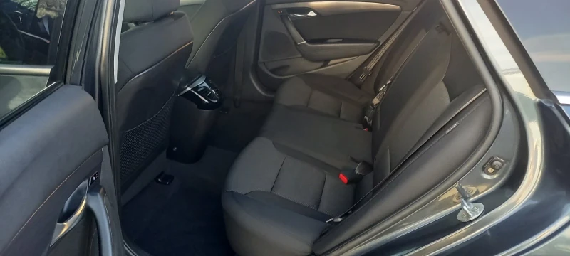 Hyundai I40 2.0GDI/177к.с./180000км./Швейцария, снимка 11 - Автомобили и джипове - 53112261