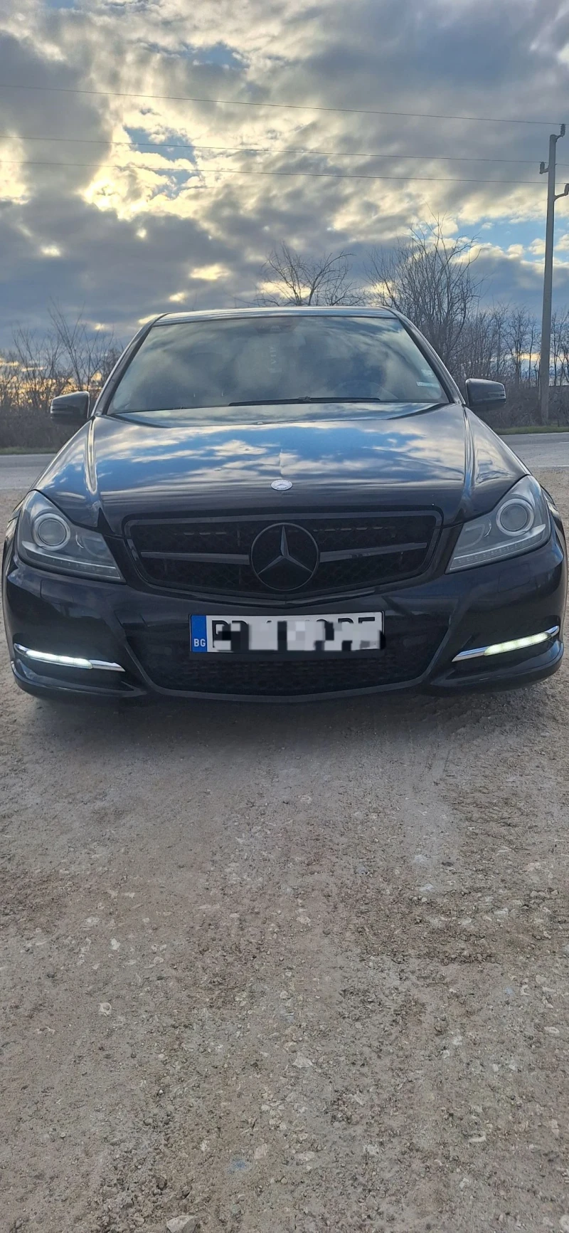 Mercedes-Benz C 180, снимка 3 - Автомобили и джипове - 53263531
