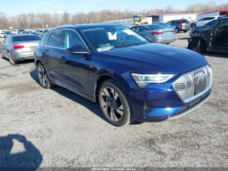 Audi E-Tron Premium Quattro