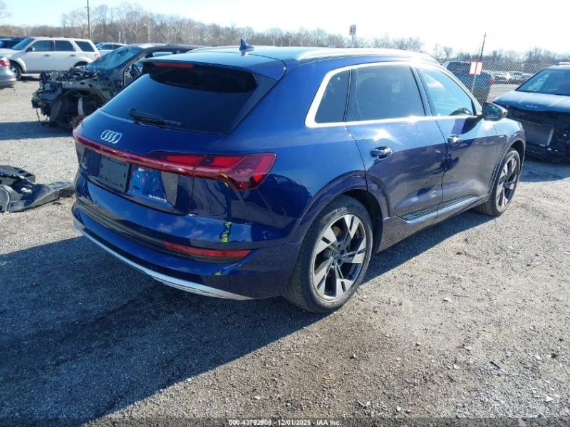 Audi E-Tron Premium Quattro, снимка 4 - Автомобили и джипове - 53577485