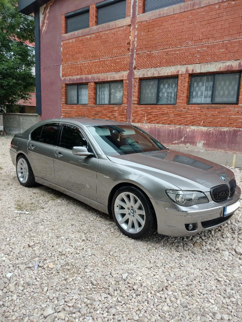 BMW 740, снимка 8 - Автомобили и джипове - 49470841