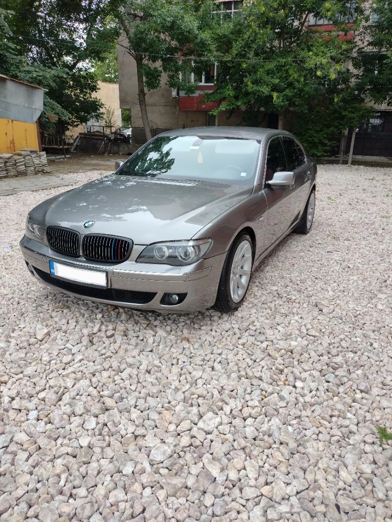 BMW 740, снимка 6 - Автомобили и джипове - 49470841