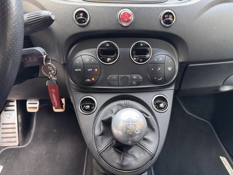 Abarth 595 Cabrio 595 C Competizione, снимка 12 - Автомобили и джипове - 52288175